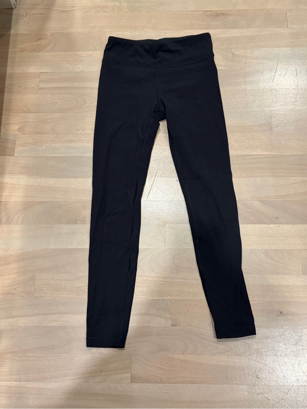 Athleta Girl black legging size medium. Excellent condition
